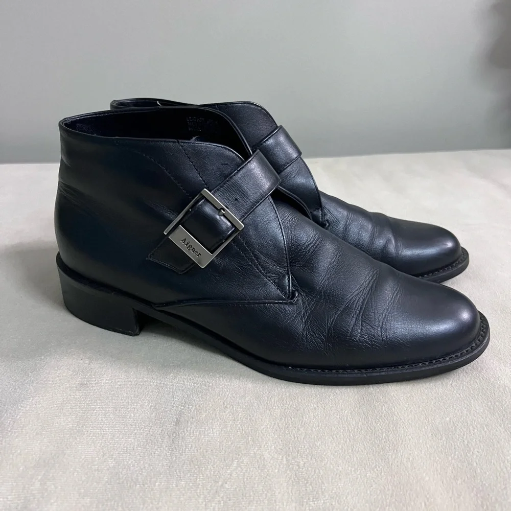 🖤✨ Etienne Aigner Leather Ankle Boots Buckle Detail • Made in Brazil • Classic